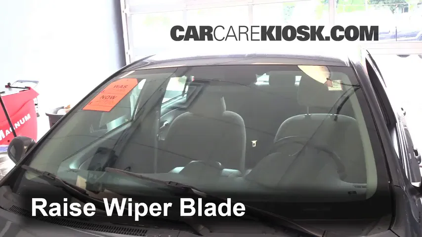 2012 Toyota Corolla LE 1.8L 4 Cyl. Windshield Wiper Blade (Front)